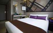 Kamar Tidur 3 Hotel 81 Premier Hollywood