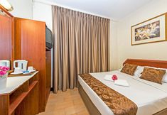 Bedroom 5 Hotel 81 Geylang