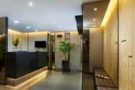 Lobi Hotel 81 Gold 