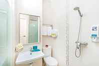 Toilet Kamar Hotel 81 Dickson