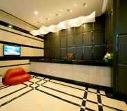 Lobby 2 V Hotel Bencoolen