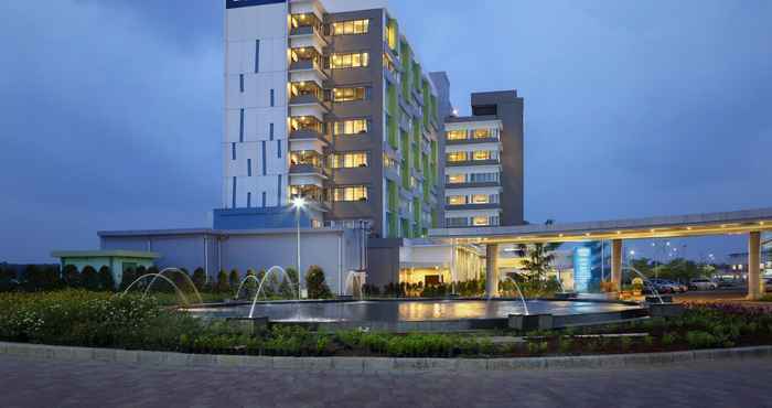 Exterior BATIQA Hotel & Apartments Karawang