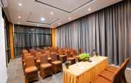 Functional Hall 7 The Crew Hotel Kualanamu International Airport