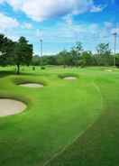 SPORT_FACILITY Bungalow Modern Golf & Country Club