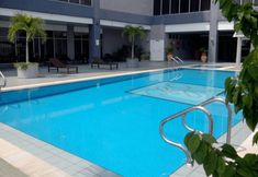 Swimming Pool 3 Hotel Grand Continental Kuala Terengganu