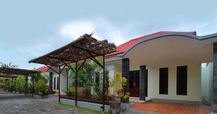 Bangunan Alamanda Town House