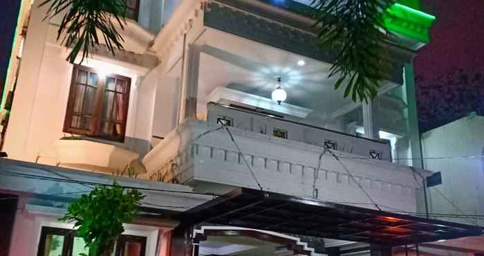 Bangunan Hotel Abdul Rahman