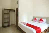 Phòng ngủ OYO 1456 Hotel Garuda