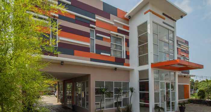 Bangunan Regency Hotel Pringsewu