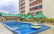 Swimming Pool 4 Red Rock Hotel Penang