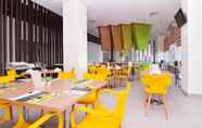 Restaurant 2 KHAS Makassar Hotel