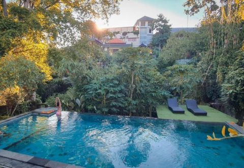 Swimming Pool Yuliati House Ubud