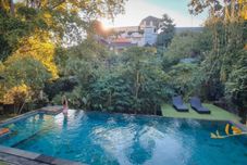 Swimming Pool Yuliati House Ubud