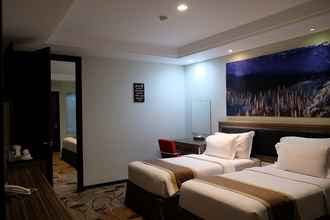 Bilik Tidur 4 Travellers Hotel Phinisi