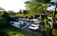 สระว่ายน้ำ 3 Kalapa Boutique Resort & Yoga Retreat 	