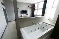 In-room Bathroom Hotel 99 Botanik Klang