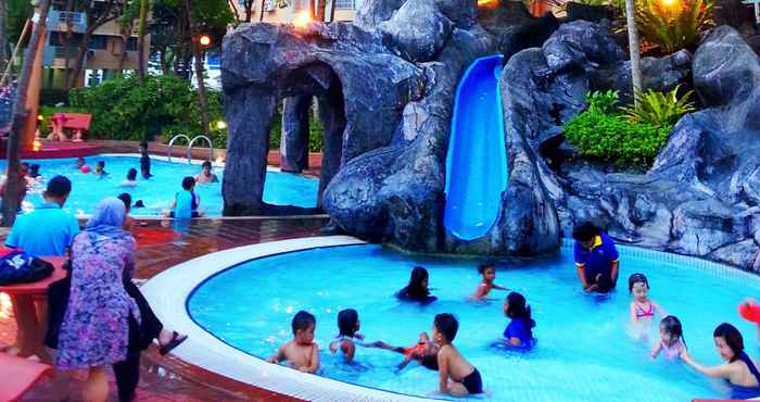 Swimming Pool Malacca Hotel Apartment