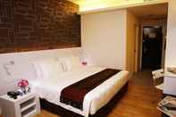 Bedroom Cairnhill Hotel