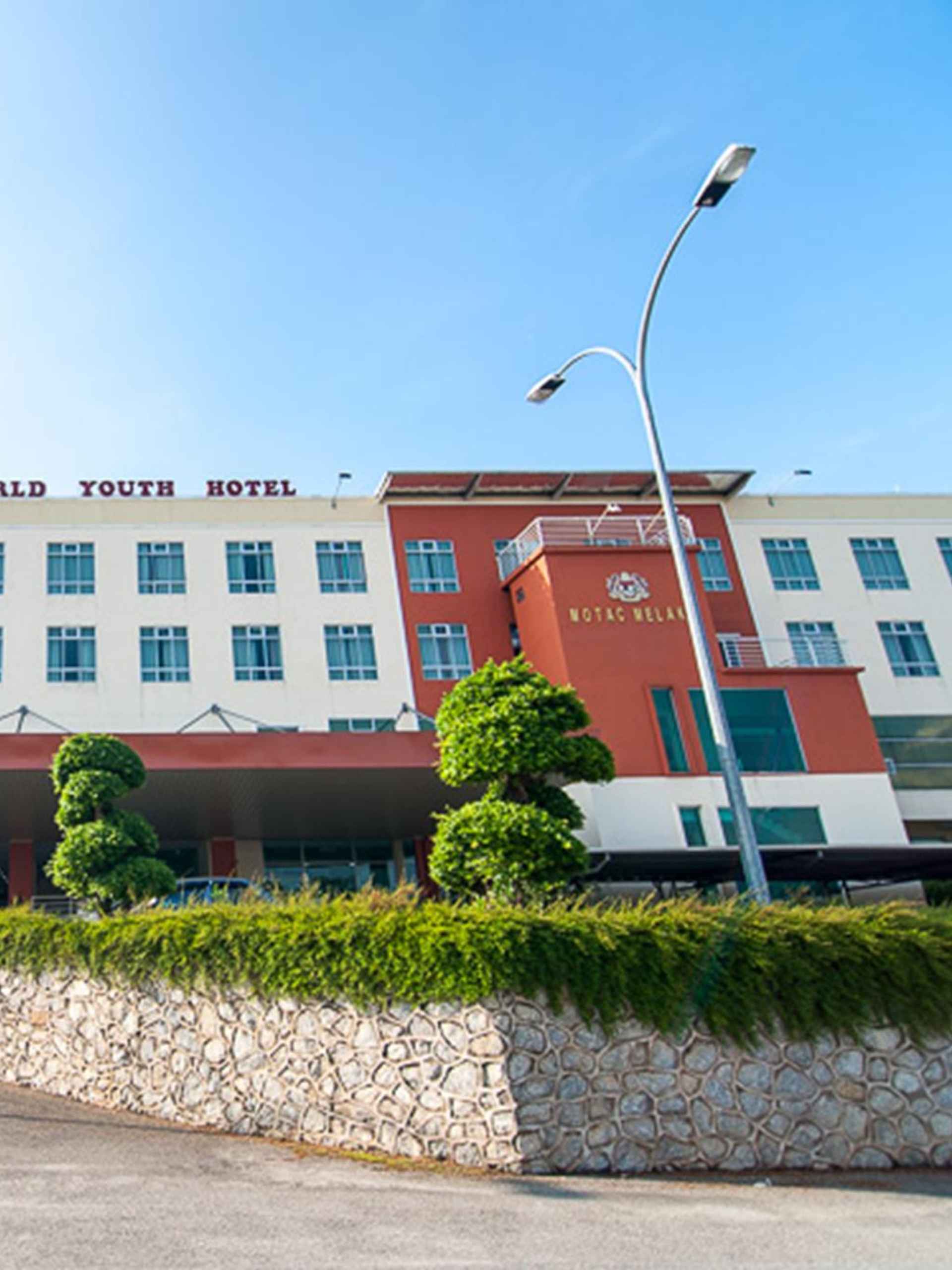 Exterior World Youth Hotel