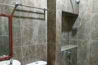 In-room Bathroom Hotel Wisata Bandar Jaya