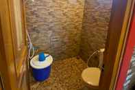 Toilet Kamar Saung Gawir Ciwidey