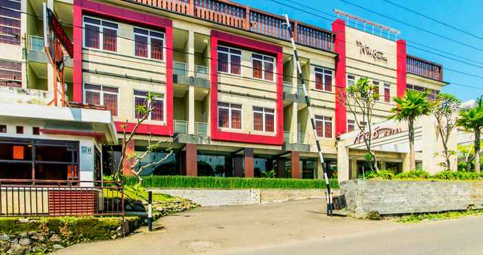 Bangunan Hotel Albis