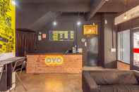 Lobby SUPER OYO 44032 Zzz Hotel