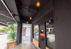 Exterior 7 SUPER OYO 44032 Zzz Hotel