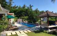 Swimming Pool 2 Villa Karingal