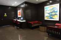 Lobi Value Hotel Thomson