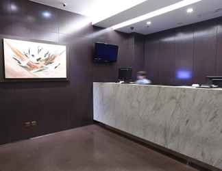 Lobi 2 Value Hotel Thomson