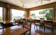 Restaurant 5 Karon Phunaka Resort 