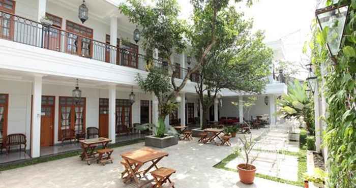 Bên ngoài Halimun Guest House & Resto