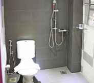 Toilet Kamar 5 Hote123