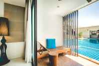Kolam Renang The Pago Design Hotel Phuket