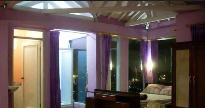 Kamar Tidur Penthouse & Villa Trixy