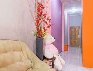 Sảnh chờ 2 K77 Guest House Medan