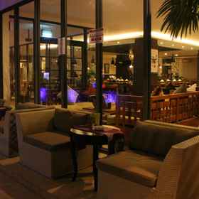 Restaurant 7 OS Style Hotel Batu Aji Batam Powered by Archipelago, Sekupang Hotels