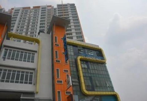 외관 New Town Hotel Puchong