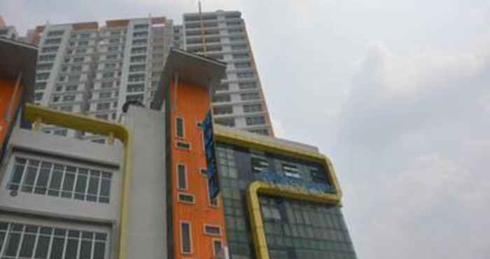 Luar Bangunan New Town Hotel Puchong