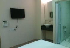 침실 3 New Town Hotel Puchong
