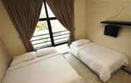 Bedroom 6 Hotel Zamburger Sungai Bakap