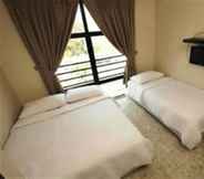 Bedroom 6 Hotel Zamburger Sungai Bakap