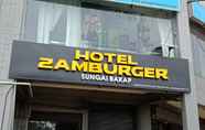 ภายนอกอาคาร 2 Hotel Zamburger Sungai Bakap