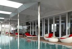 Swimming Pool 4 Morrissey Hotel