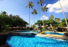 สระว่ายน้ำ 7 All Seasons Naiharn Phuket