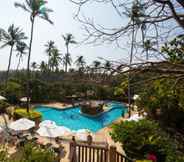 Swimming Pool 6 All Seasons Naiharn Phuket