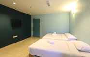 Bedroom 5 New Town Hotel Klang