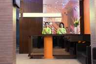 Lobi The Life Hotels Surabaya City Center