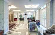 Lobi 5 RC Hotel